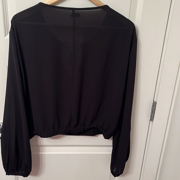 Aritzia blouse - Picture 6 of 6